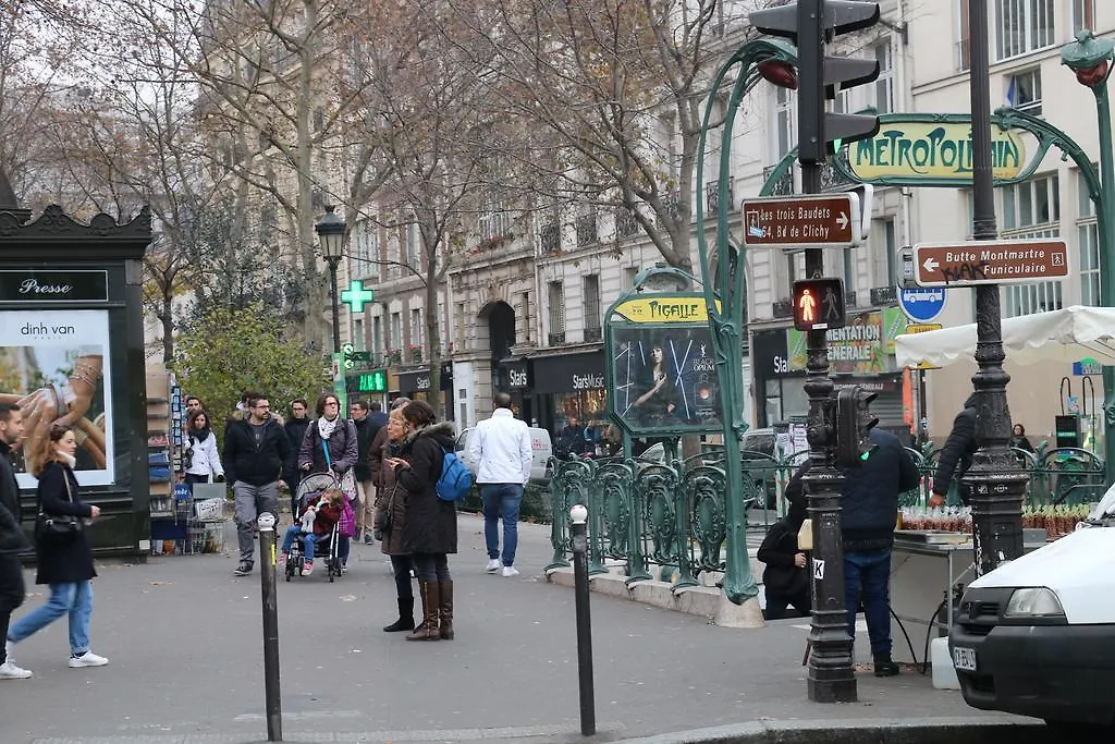 Hotel Grand De Clermont 2*