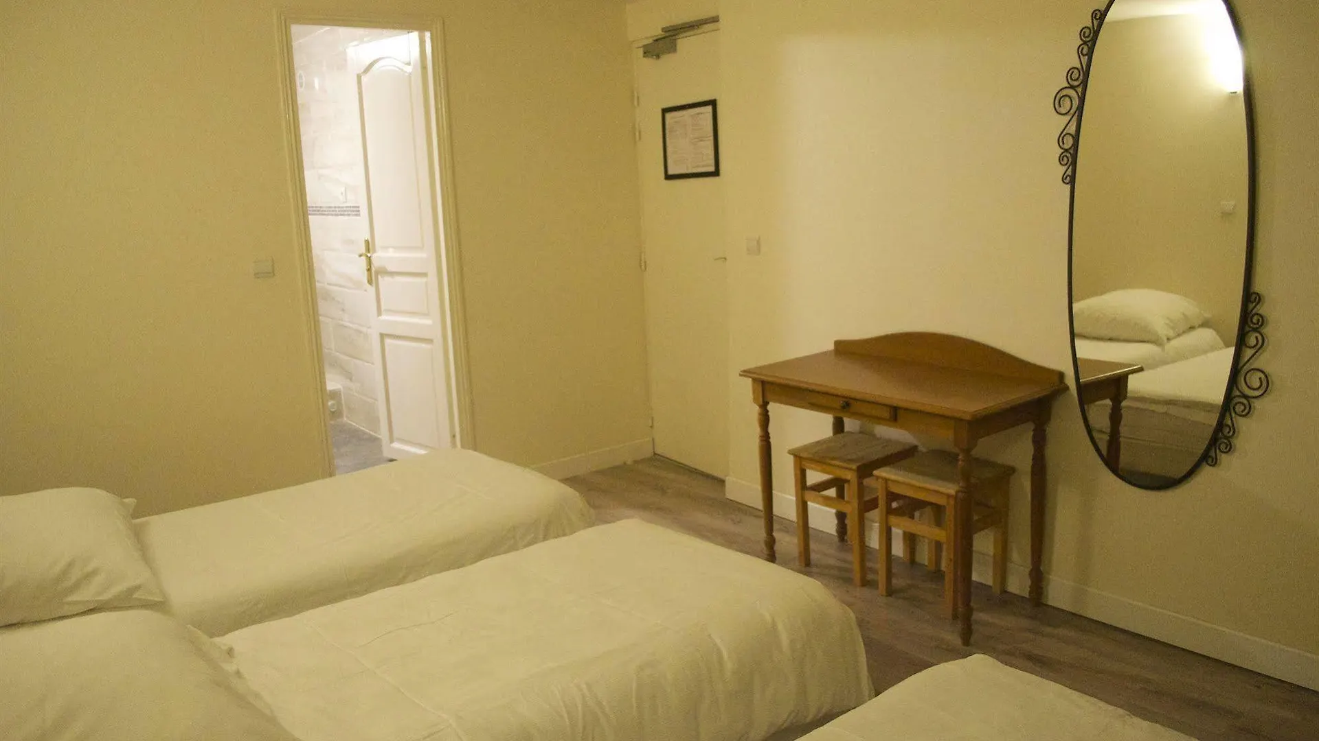 Grand De Clermont Hotel 2*