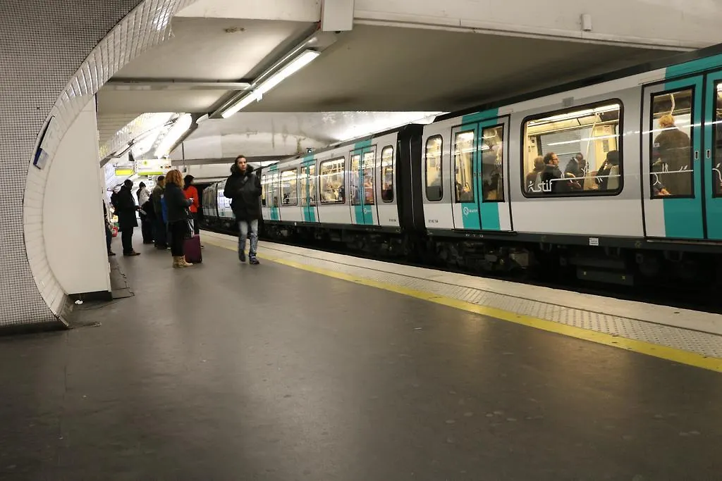 Grand De Clermont 2* Parigi