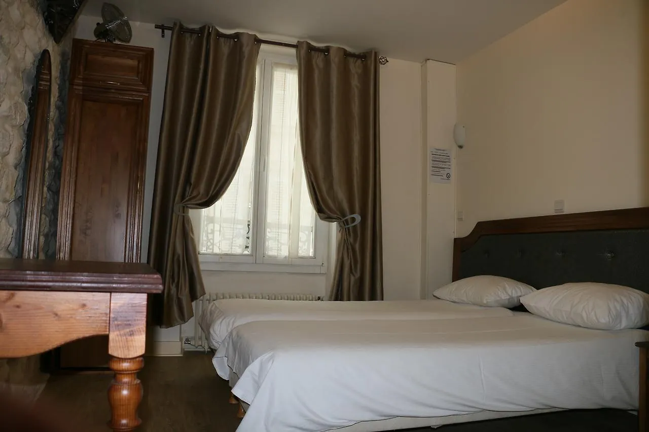 Grand De Clermont Отель 2*